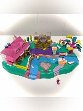 Vintage Polly Pocket Blue Bird 1996 Magical Movin’ Pollyville Boutique Playset